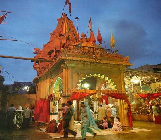 temple in pakistan